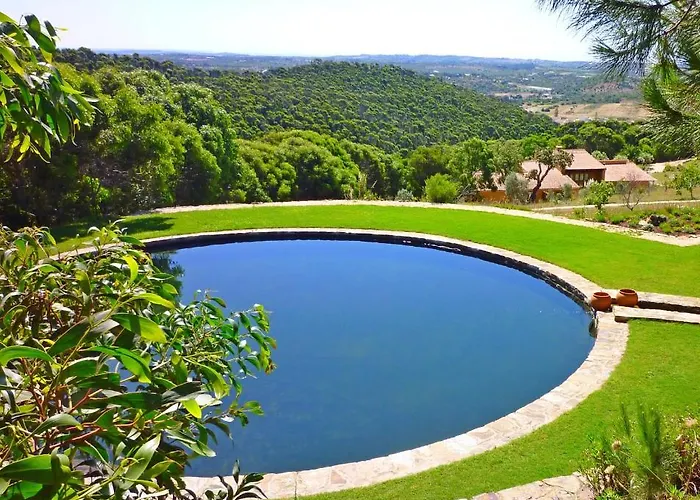 Apartamento Casa Dos Sonhos, Private Terrace, Quiet Location, Walking To Village, Ecological Pool, Pets Considered, Nature Friendly