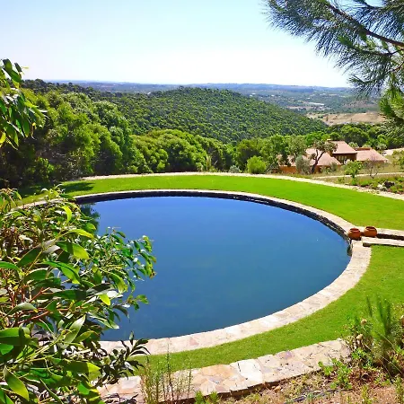 Апартаменты Casa Dos Sonhos, Private Terrace, Quiet Location, Walking To Village, Ecological Pool, Pets Considered, Nature Friendly