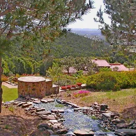 Casa Dos Sonhos, Private Terrace, Quiet Location, Walking To Village, Ecological Pool, Pets Considered, Nature Friendly 아파트 *