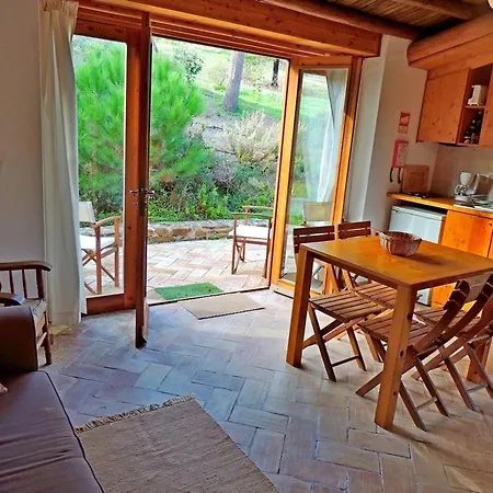 Апартаменты Casa Dos Sonhos, Private Terrace, Quiet Location, Walking To Village, Ecological Pool, Pets Considered, Nature Friendly *